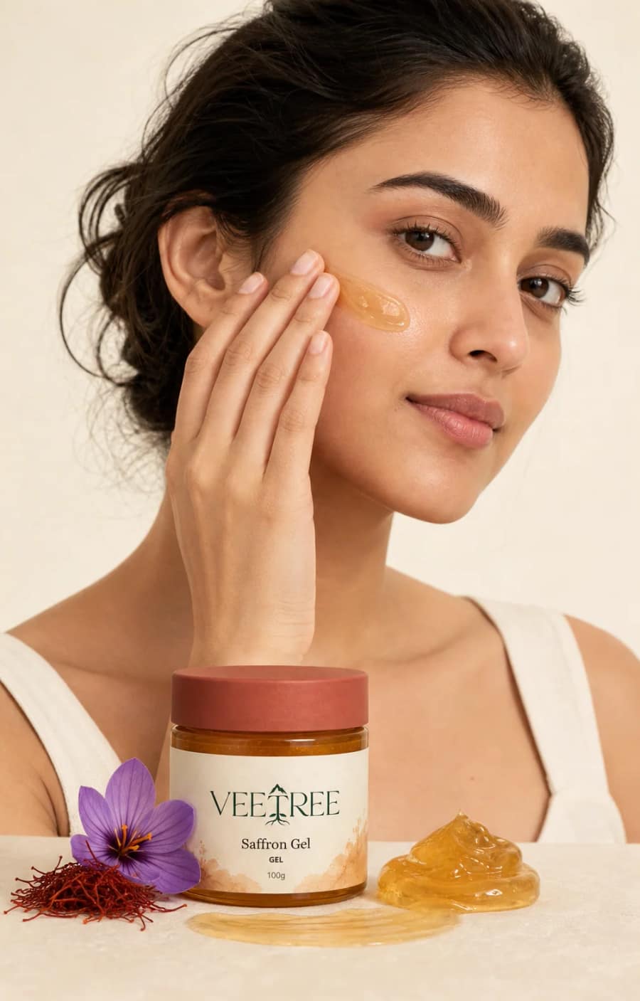 Saffron Gel texture and application shown in a VEETREE studio photograph